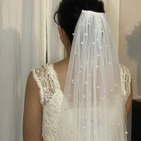 Wedding veil with pearls - Picture 6 of 9